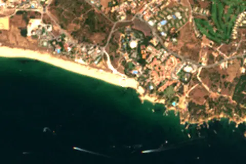 Satellite image of Praia dos Três Irmãos and its surroundings