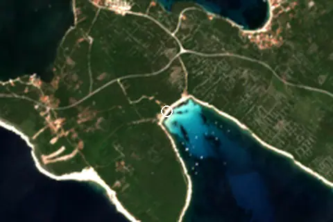 Satellite image of Plaža Sakarun and its surroundings