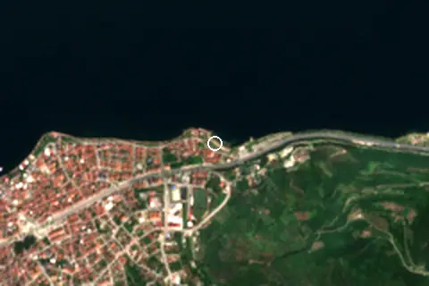Satellite image of Altınköy Plajı and its surroundings