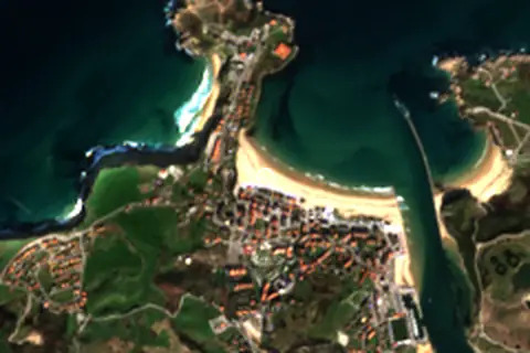 Satellite image of Playa de la Concha and its surroundings