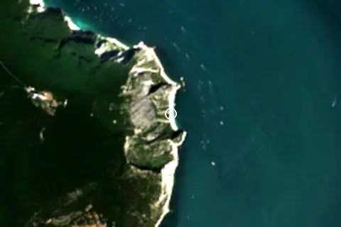 Satellite image of Spiaggia delle Due Sorelle and its surroundings
