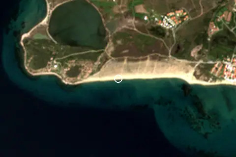 Satellite image of Badavut Plajı and its surroundings