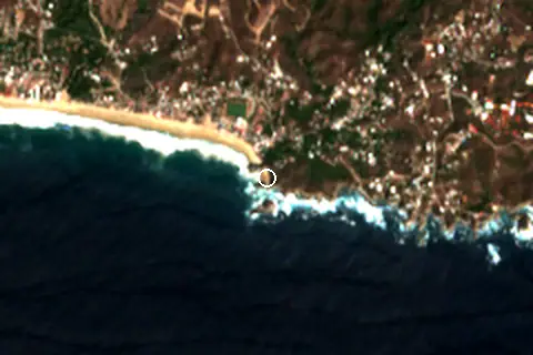 Satellite image of Playa del Amor and its surroundings