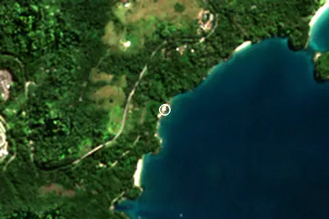 Satellite image of Praia Secreta and its surroundings
