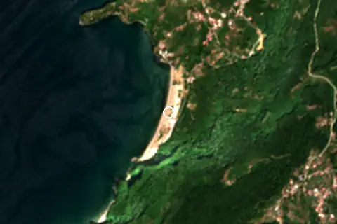 Satellite image of Güzelce Plajı and its surroundings