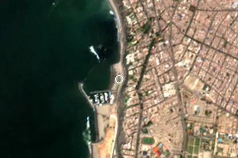 Satellite image of Playa Los Yuyos and its surroundings