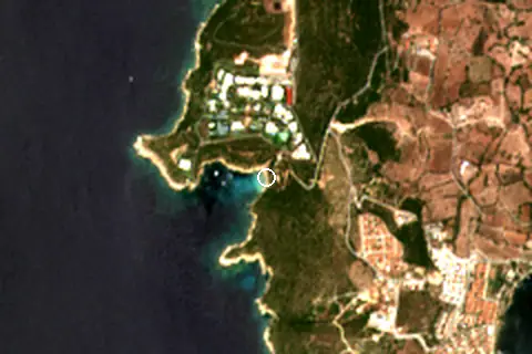 Satellite image of Ekmeksiz Plajı and its surroundings