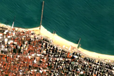 Satellite image of Praia de Iracema and its surroundings