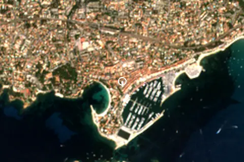 Satellite image of Bandol and its surroundings