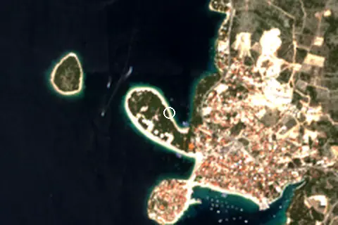 Satellite image of Plaža Velika Raduča and its surroundings