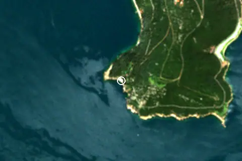 Satellite image of Viranbağ Plajı and its surroundings