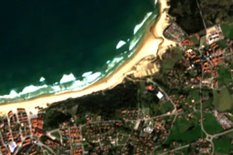 Satellite image of Playa de Somo and its surroundings