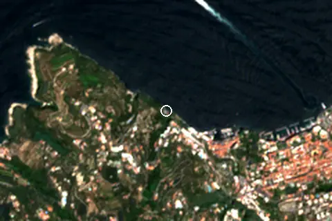 Satellite image of Spiaggia della Tonnarella and its surroundings