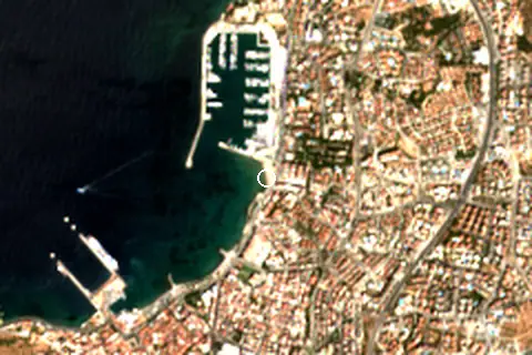 Satellite image of Ocaklar Halk Plajı and its surroundings