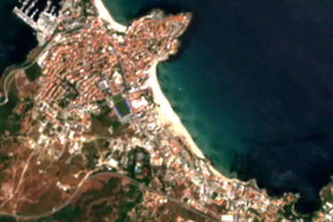 Satellite image of Harmanite Beach and its surroundings
