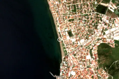 Satellite image of Dikili Halk Plajı and its surroundings