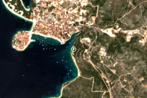 Satellite image of Plaža Porat and its surroundings