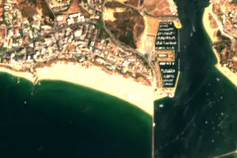 Satellite image of Praia da Rocha and its surroundings